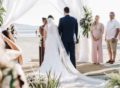 wedding hawaii beach